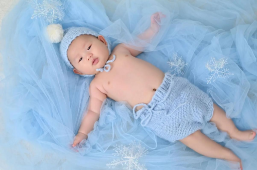 海拉尔孕妇在家站着分娩